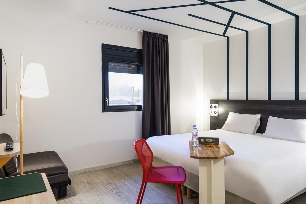 Ibis Styles Rouen Val De Reuil Ξενοδοχείο Val-de-Reuil Εξωτερικό φωτογραφία